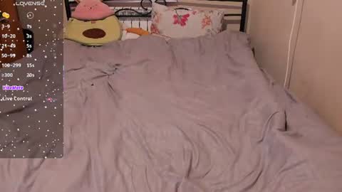 Snapshot of eva_zero chatting on 06-26-26, 02:43 Eva online show from 06-26-26, 02:43