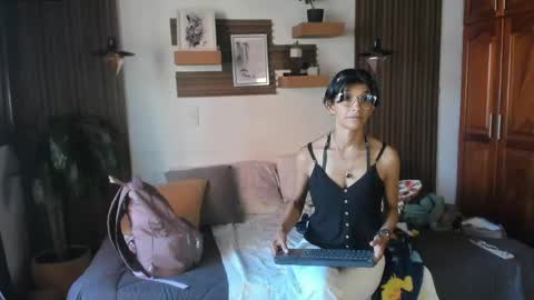 Eva online show from 05-28-26, 01:08