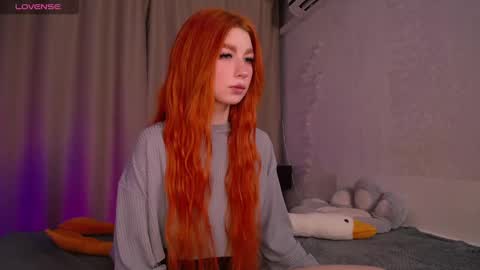 Snapshot of evaa_moonn_ chatting on 12-17-24, 07:18 Eva online show from 12-17-24, 07:18