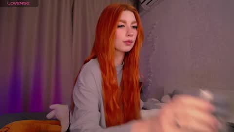 Snapshot of evaa_moonn_ chatting on 12-17-24, 10:23 Eva online show from 12-17-24, 10:23
