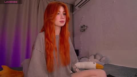 Snapshot of evaa_moonn_ chatting on 01-22-25, 08:18 Eva online show from 01-22-25, 08:18