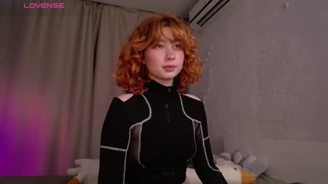 Snapshot of evaa_moonn_ chatting on 11-13-25, 11:20 Eva online show from 11-13-25, 11:20