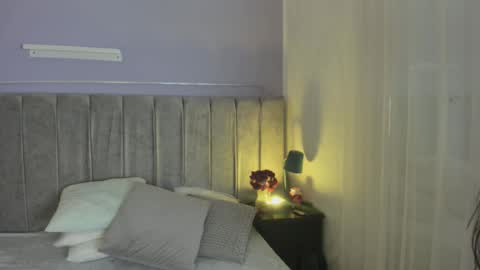 Snapshot of evaa_stevens chatting on 11-29-25, 01:14 julieth online show from 11-29-25, 01:14