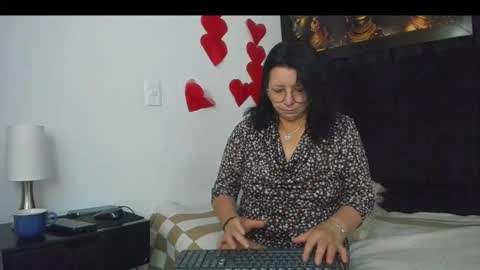 Snapshot of evaaross chatting on 03-05-25, 10:55 Eva online show from 03-05-25, 10:55