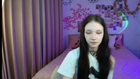 Snapshot of evaasilence chatting on 03-01-26, 12:18 evaasilence online show from 03-01-26, 12:18