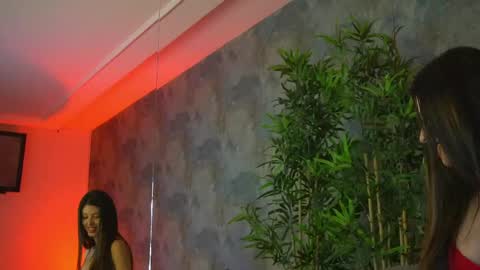 EvaBerry online show from 04-15-26, 04:52