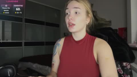 Snapshot of evacarter1 chatting on 10-16-25, 07:53 evacarter1 online show from 10-16-25, 07:53