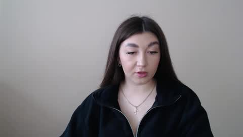 Snapshot of evachaturbatte chatting on 05-13-26, 08:23 Evachaturbatte online show from 05-13-26, 08:23