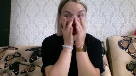 evadelicious_ online show from 07-09-26, 09:35