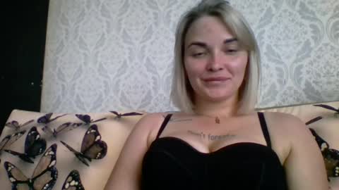 evadelicious_ online show from 07-12-26, 03:03