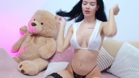 Eva online show from 02-26-25, 06:47