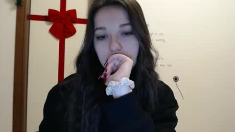 Snapshot of evaeldis chatting on 01-13-26, 03:39 Eva online show from 01-13-26, 03:39