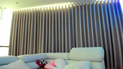 Eva Gomez online show from 09-30-25, 07:41