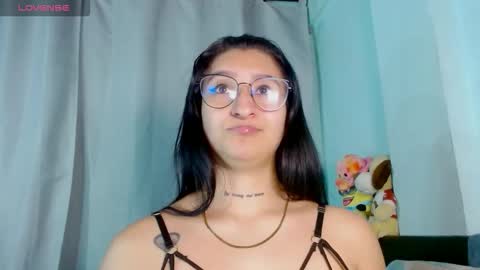 Evah Lee online show from 03-10-26, 01:10