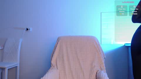 Eva online show from 01-26-25, 04:51