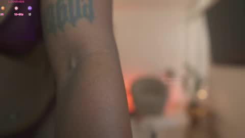 Snapshot of evajacksss_ chatting on 05-08-26, 12:10 evajacksss_ online show from 05-08-26, 12:10