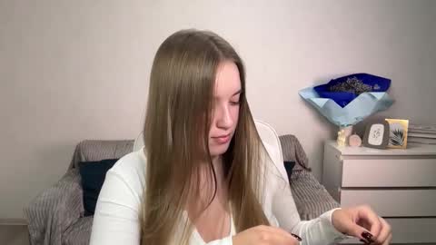 Eva online show from 10-15-25, 06:52