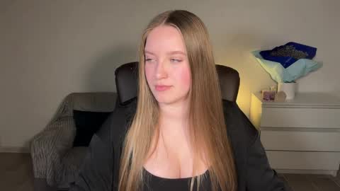 Eva online show from 04-19-26, 08:33