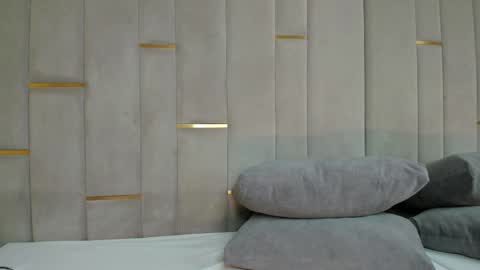 EVA online show from 10-10-25, 03:11