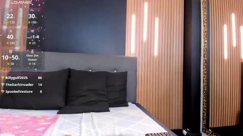 Eva online show from 05-13-26, 01:41