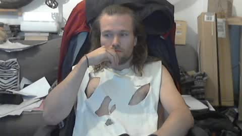 Han online show from 03-23-26, 05:17