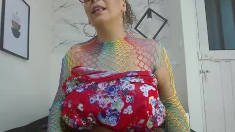 Eva Mills online show from 10-09-25, 08:51