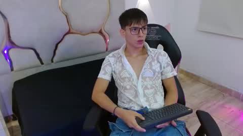 evan_tay online show from 01-11-26, 02:38