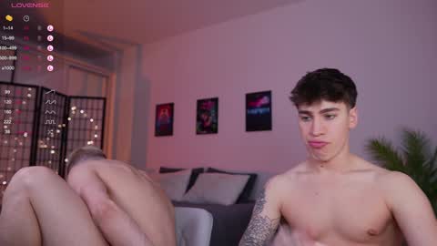 Snapshot of evan_white_ chatting on 01-19-25, 06:00 evan_white_ online show from 01-19-25, 06:00