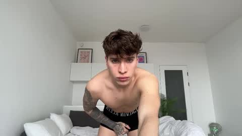 evan_white_ online show from 03-18-26, 10:40