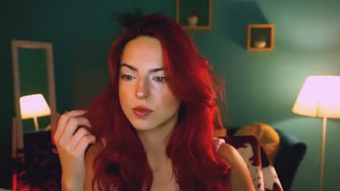 Snapshot of evanellson chatting on 07-21-26, 05:59 Eva online show from 07-21-26, 05:59