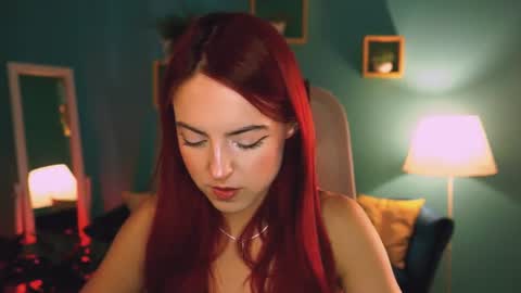 Snapshot of evanellson chatting on 08-04-26, 01:14 Eva online show from 08-04-26, 01:14