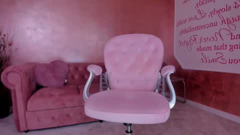 Eva online show from 02-14-25, 12:09