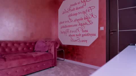 Eva online show from 03-06-25, 10:47