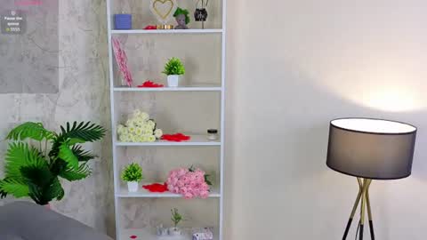 Snapshot of evangelinakovacevic chatting on 07-22-26, 04:32 Hello im Lia online show from 07-22-26, 04:32