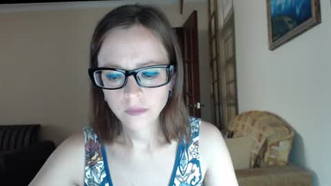 Snapshot of evangeline06 chatting on 07-06-26, 08:33 YourMistress online show from 07-06-26, 08:33