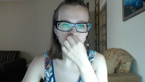 Snapshot of evangeline06 chatting on 07-13-26, 08:17 YourMistress online show from 07-13-26, 08:17