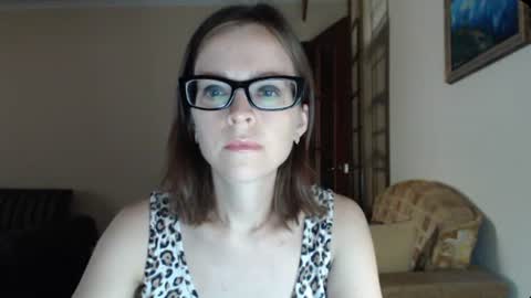 Snapshot of evangeline06 chatting on 07-16-26, 08:53 YourMistress online show from 07-16-26, 08:53