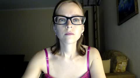 Snapshot of evangeline06 chatting on 07-29-26, 09:07 YourMistress online show from 07-29-26, 09:07