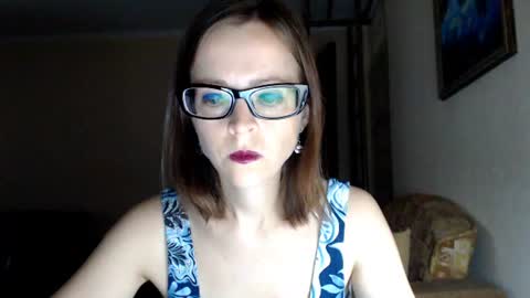 Snapshot of evangeline06 chatting on 07-30-26, 08:35 YourMistress online show from 07-30-26, 08:35
