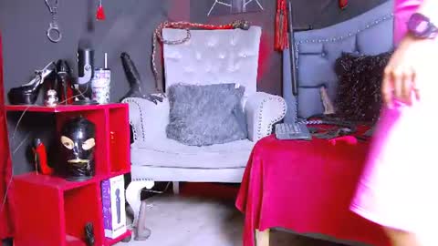 Snapshot of evangeline_17 chatting on 06-28-26, 03:01 Miss Evangeline online show from 06-28-26, 03:01