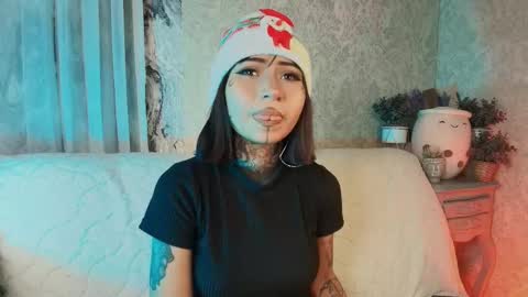 Eva online show from 12-22-25, 08:50