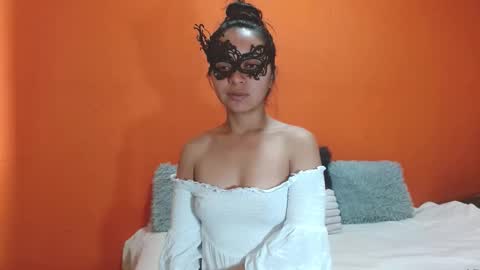 evangelinne_01 online show from 12-16-25, 12:54