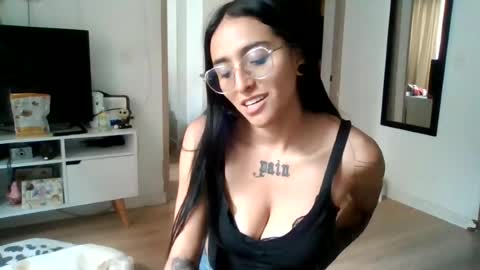 Snapshot of evangellinebellee chatting on 06-28-26, 09:10 Evangelline online show from 06-28-26, 09:10