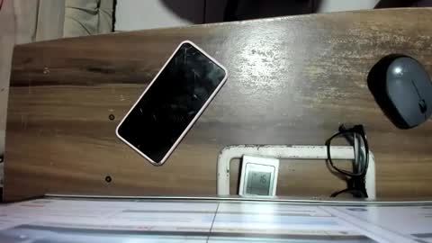 Snapshot of evangely15_ chatting on 11-06-25, 12:06 evangely15_ online show from 11-06-25, 12:06