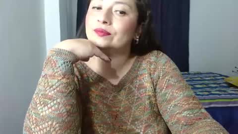 Snapshot of evansvictoria chatting on 02-15-25, 06:33 Victoria online show from 02-15-25, 06:33