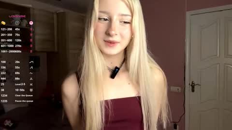 Eva online show from 12-05-25, 07:06