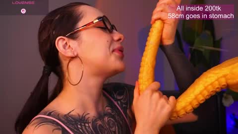 Eva online show from 04-01-26, 02:12