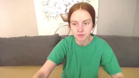 Snapshot of evarey_ chatting on 09-15-25, 04:12 Adelina online show from 09-15-25, 04:12