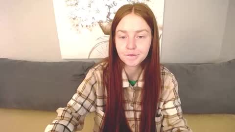 Snapshot of evarey_ chatting on 09-17-25, 04:14 Adelina online show from 09-17-25, 04:14