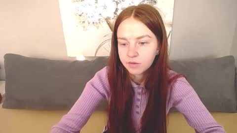 Snapshot of evarey_ chatting on 09-19-25, 04:14 Adelina online show from 09-19-25, 04:14